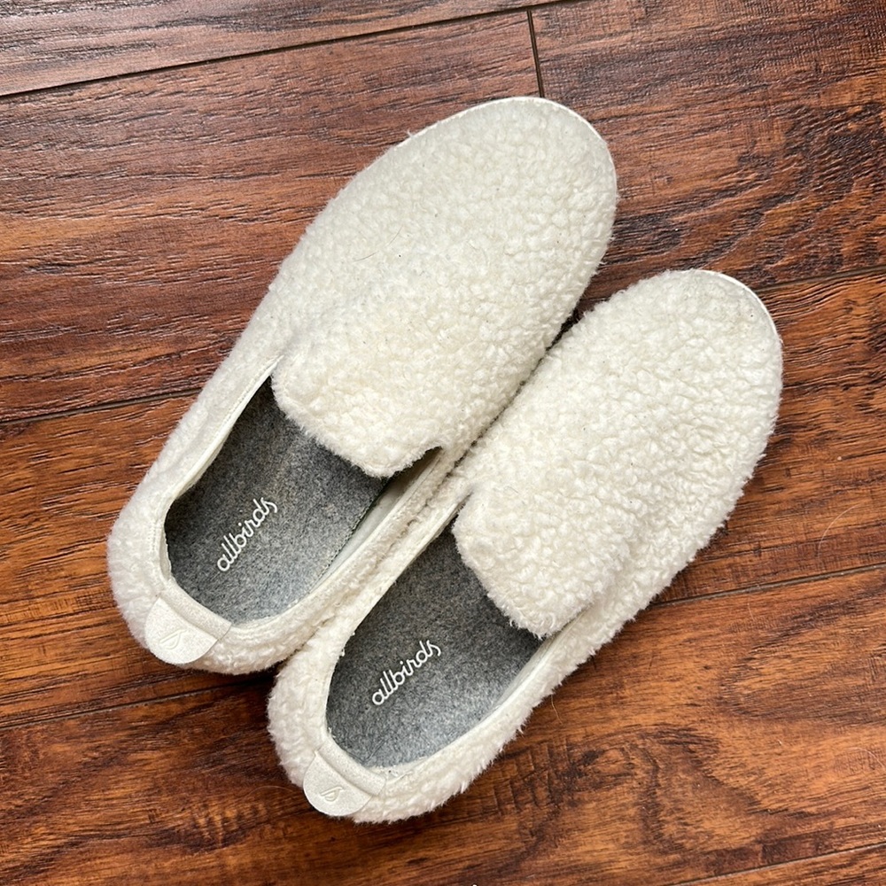 allbirds wool lounger fluffs slip on shoe